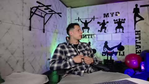 Snapshot of dustin_sonne chatting on 06/02/26, 03:41 Dustin Sonne online show from 06/02/26, 03:41