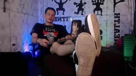 Snapshot of dustin_sonne chatting on 07/10/26, 03:44 Dustin Sonne online show from 07/10/26, 03:44