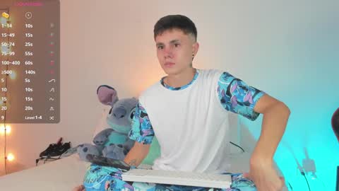 Snapshot of dustinlevine chatting on 01/16/25, 12:45 Dustin Levy online show from 01/16/25, 12:45