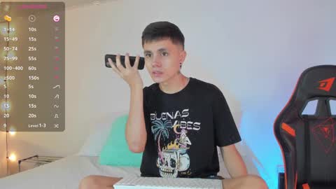 Snapshot of dustinlevine chatting on 02/10/25, 12:39 Dustin Levy online show from 02/10/25, 12:39