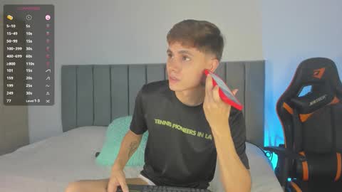 Snapshot of dustinlevine chatting on 12/02/25, 01:00 Dustin Levy online show from 12/02/25, 01:00