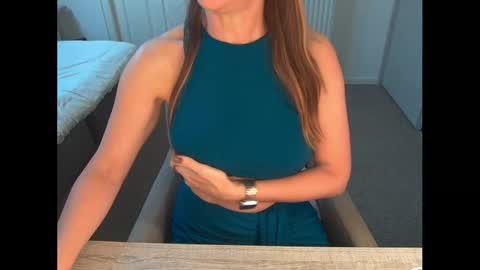 Ambertje040 online show from 11/17/25, 08:31