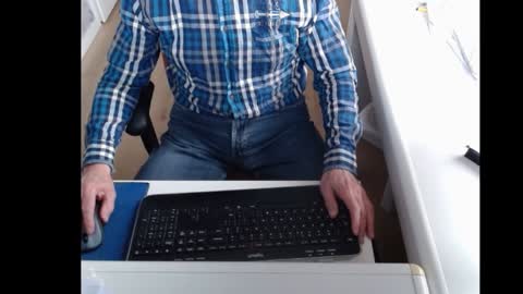 dutchpornking2 online show from 02/04/25, 11:38