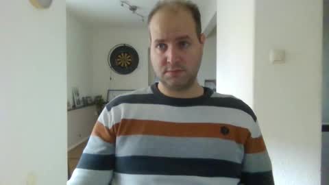 Snapshot of dutchslave1988nolimits chatting on 10/24/25, 12:23 Mr X online show from 10/24/25, 12:23