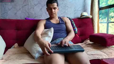 Snapshot of dwayne_brown chatting on 09/25/25, 07:06 dwayne_brown online show from 09/25/25, 07:06