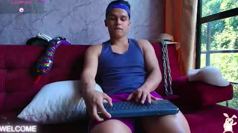 Snapshot of dwayne_brown chatting on 11/01/25, 02:08 dwayne_brown online show from 11/01/25, 02:08