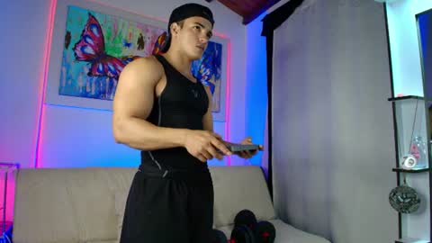 Snapshot of dwayne_esteven10 chatting on 06/20/26, 11:51 dwayne_esteven10 online show from 06/20/26, 11:51