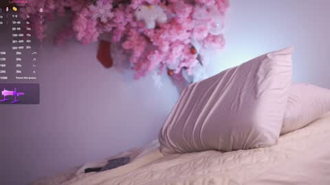 Snapshot of dwayne_xx chatting on 12/19/24, 10:00 Dwayne xx online show from 12/19/24, 10:00