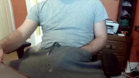 dweav240 online show from 10/24/25, 07:10