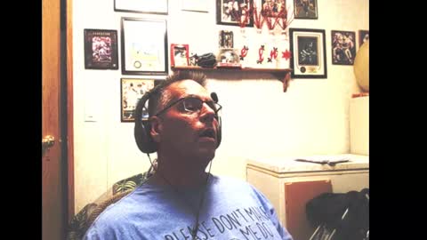 Snapshot of dwinmontana chatting on 10/02/25, 04:08 dwinmontana online show from 10/02/25, 04:08