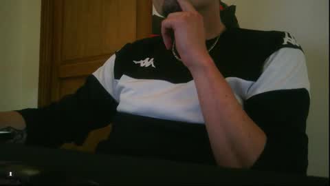 Snapshot of dy22__ chatting on 10/22/25, 03:56 dy22__ online show from 10/22/25, 03:56