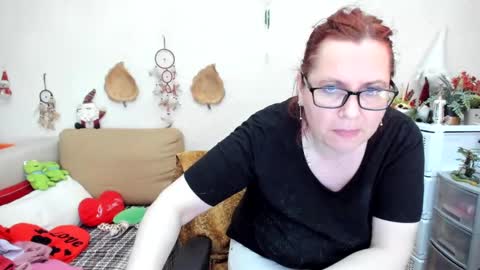 Snapshot of dyannelovee chatting on 02/23/25, 09:26 Dyanne online show from 02/23/25, 09:26