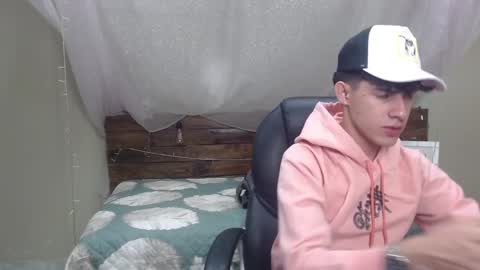 Snapshot of dyla_n18_ chatting on 01/19/25, 07:58 dyla_n18_ online show from 01/19/25, 07:58