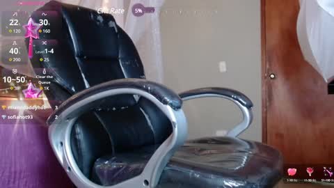 Snapshot of dyla_n18_ chatting on 03/12/25, 12:10 dyla_n18_ online show from 03/12/25, 12:10