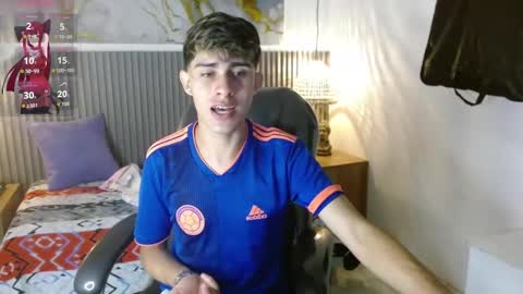 Snapshot of dyla_n18_ chatting on 09/21/25, 10:00 dyla_n18_ online show from 09/21/25, 10:00