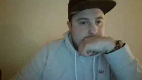 Snapshot of dylan198771 chatting on 01/30/25, 02:38 Dylan online show from 01/30/25, 02:38