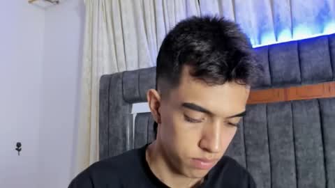 Snapshot of dylan_2005 chatting on 09/25/25, 11:25 Dylan online show from 09/25/25, 11:25