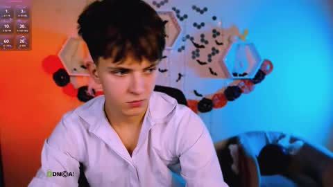 Snapshot of dylan_bold chatting on 11/02/25, 07:49 dylan_bold online show from 11/02/25, 07:49