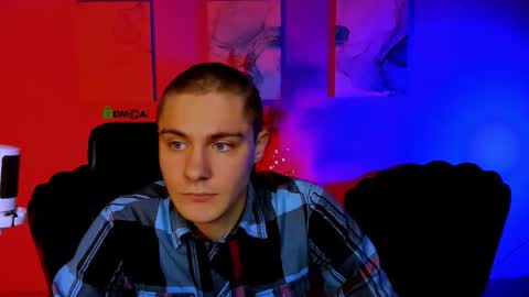 Snapshot of dylan_bold chatting on 11/28/25, 11:02 dylan_bold online show from 11/28/25, 11:02