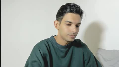 Snapshot of dylan_hoot chatting on 11/03/25, 07:37 Dylan online show from 11/03/25, 07:37