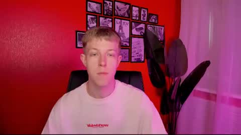 Dylan online show from 07/16/26, 10:32
