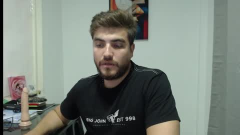 Snapshot of dylanhot10 chatting on 12/18/24, 11:19 dylanhot10 online show from 12/18/24, 11:19