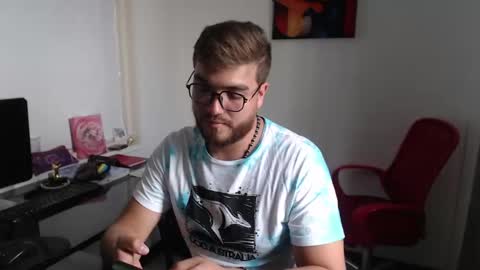 Snapshot of dylanhot10 chatting on 01/23/25, 08:45 dylanhot10 online show from 01/23/25, 08:45