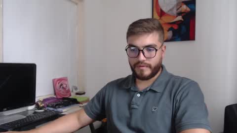 Snapshot of dylanhot10 chatting on 02/13/25, 09:06 dylanhot10 online show from 02/13/25, 09:06