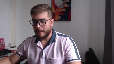 Snapshot of dylanhot10 chatting on 02/20/25, 07:52 dylanhot10 online show from 02/20/25, 07:52