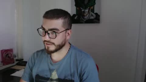 Snapshot of dylanhot10 chatting on 10/21/25, 10:10 dylanhot10 online show from 10/21/25, 10:10