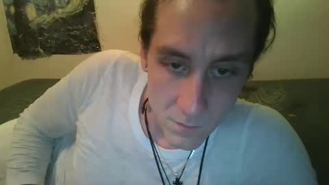 Snapshot of dylanjowelch chatting on 03/01/25, 04:47 Aurora online show from 03/01/25, 04:47