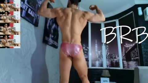 Snapshot of dylanlenox chatting on 06/14/26, 12:40 Dylan online show from 06/14/26, 12:40