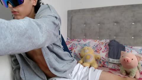 dylann ross online show from 04/17/26, 05:49