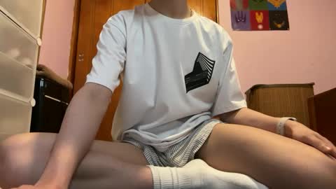 Snapshot of dylannewell chatting on 09/16/25, 06:03 dylannewell online show from 09/16/25, 06:03