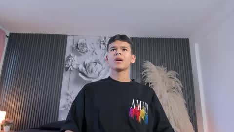 dylanroyce_ online show from 03/22/26, 12:52