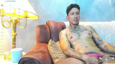 Snapshot of dylanstonne1 chatting on 01/10/25, 01:41 D Y L A N online show from 01/10/25, 01:41