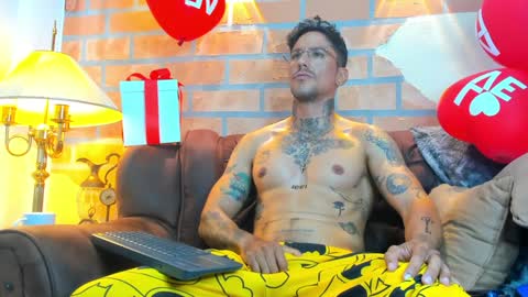 Snapshot of dylanstonne1 chatting on 02/06/25, 04:25 D Y L A N online show from 02/06/25, 04:25