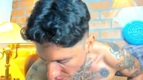 Snapshot of dylanstonne1 chatting on 02/16/25, 11:37 D Y L A N online show from 02/16/25, 11:37