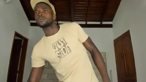 Dylan Taylor online show from 02/08/26, 03:32