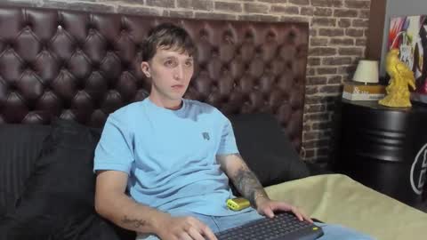 ---DYLAN--- online show from 01/11/26, 03:44