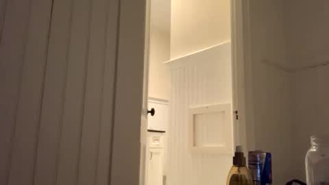 Snapshot of dynasty313 chatting on 12/18/24, 10:02 Dynasty online show from 12/18/24, 10:02