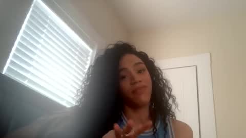 Snapshot of dynasty313 chatting on 01/21/25, 02:37 Dynasty online show from 01/21/25, 02:37