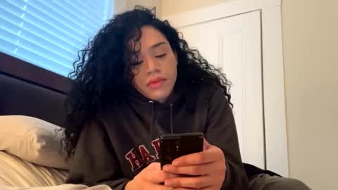 Snapshot of dynasty313 chatting on 02/13/25, 09:06 Dynasty online show from 02/13/25, 09:06