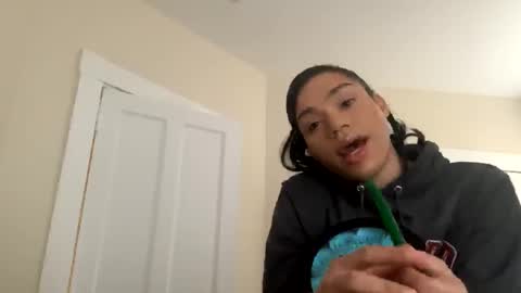 Snapshot of dynasty313 chatting on 02/25/25, 07:25 Dynasty online show from 02/25/25, 07:25