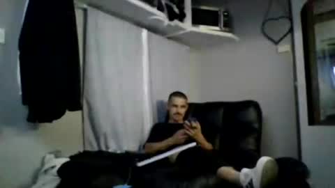 dzznutzz9 online show from 07/08/26, 09:03