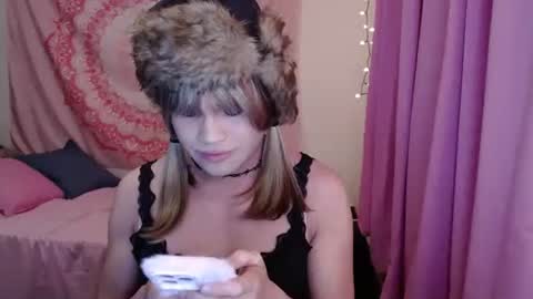 Ella online show from 05/16/26, 05:37
