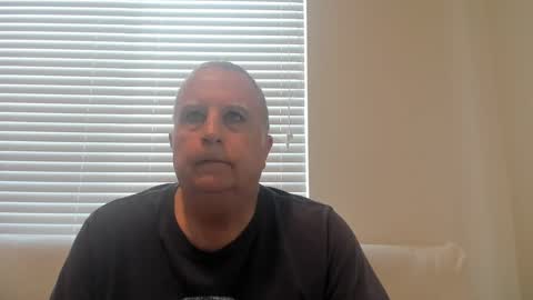 Snapshot of e_rectiom chatting on 09/30/25, 03:06 Mr Wonderful online show from 09/30/25, 03:06