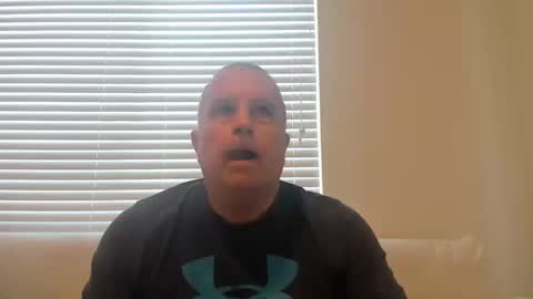 Snapshot of e_rectiom chatting on 10/14/25, 09:26 Mr Wonderful online show from 10/14/25, 09:26