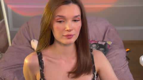 Eva online show from 05/15/26, 04:25