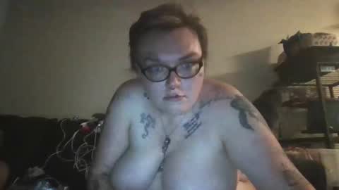 Snapshot of eafreaks2020 chatting on 12/22/25, 03:25 EAfreaks online show from 12/22/25, 03:25